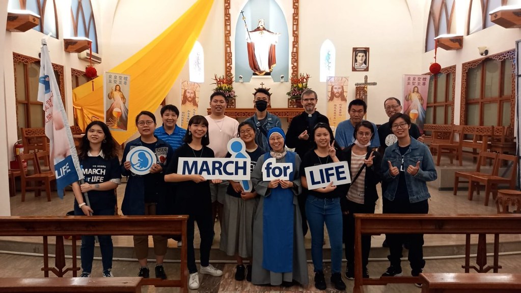 Taiwán - Peregrinación con los jóvenes a las Iglesias de Taipei