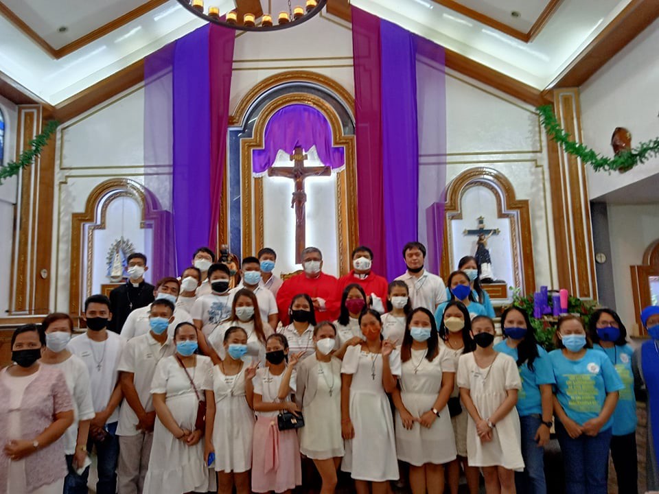 Filipinas - Confirmaciones en la Parroquia Nuestra Señora de Luján