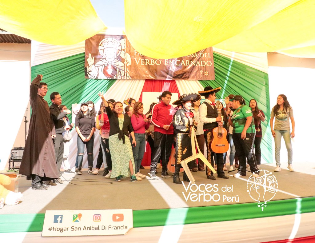 Perú - Parrillada de la Caridad  en el Hogar San Anibal di Francia