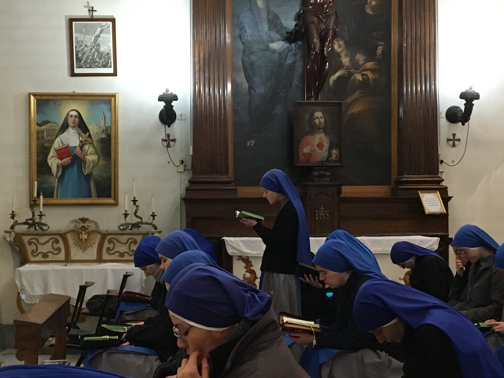 Italia - Fiesta patronal del Monasterio Beata Maria Vittoria de Fornari Strata en Génova