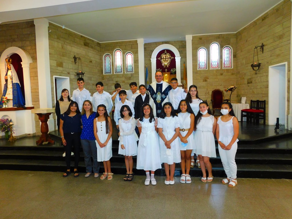 Argentina - Primeras Comuniones en San Maximiliano Kolbe