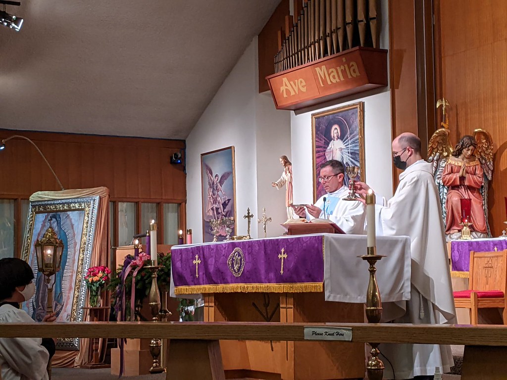 Estados Unidos - Misa de la Virgen de Guadalupe en el Santuario Nuestra Señora de la Paz, California