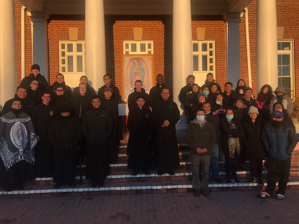 Estados Unidos - Mañanitas a la Virgen de Guadalupe en el Seminario Mayor