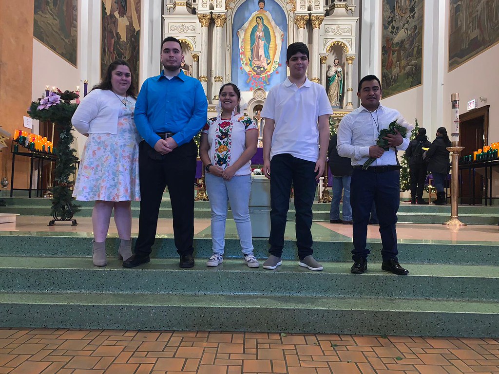 Estados Unidos - Consagración a María de 5 jóvenes