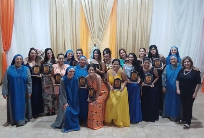 Argentina - Las egresadas del Instituto Isabel La Católica