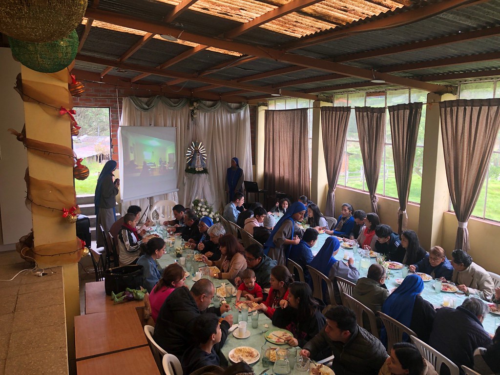 Ecuador - Almuerzo festivo con los benefactores de la casa de formación Santa Mariana de Jesús