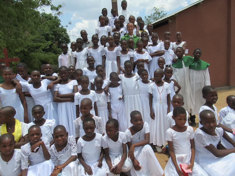Tanzania - Primeras Comuniones