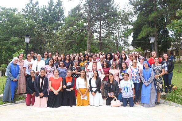 Brasiñ - Ejercicios Espirituales para 72 mujeres