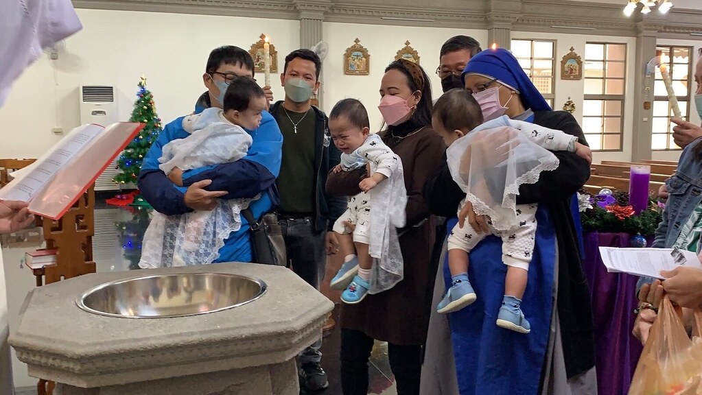 Taiwán - Bautismos en Zhongli