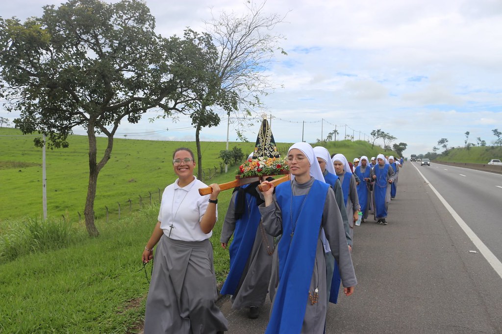 Brasil - 38km al Santuario de Aparecida por las 38 novicias que entraron