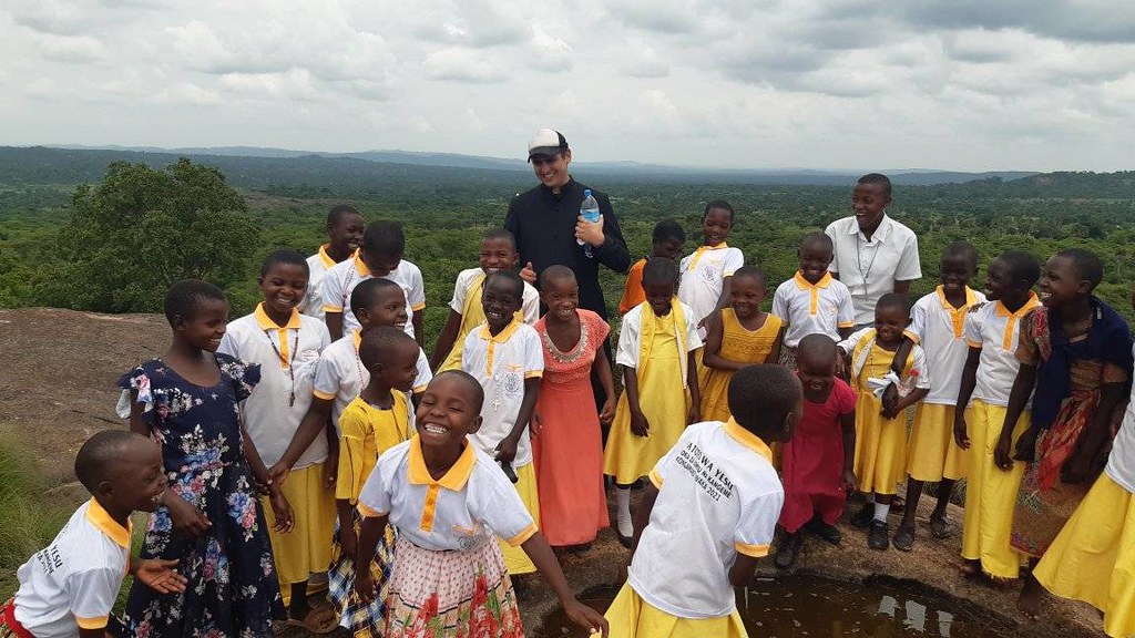 Tanzania - Salida a la montaña con el grupo Watoto Wa Yesu