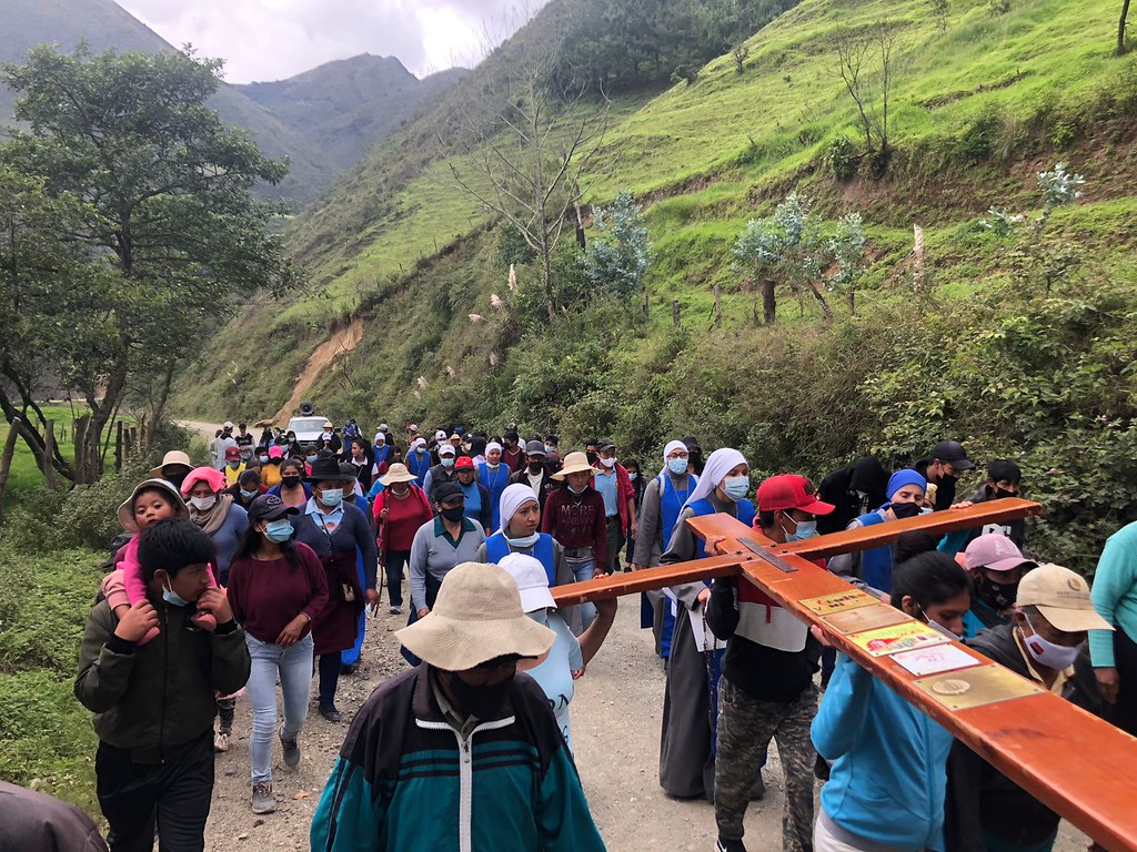 Ecuador - visita de la Cruz de la Jornada de la juventud, en el pueblo de Gualel