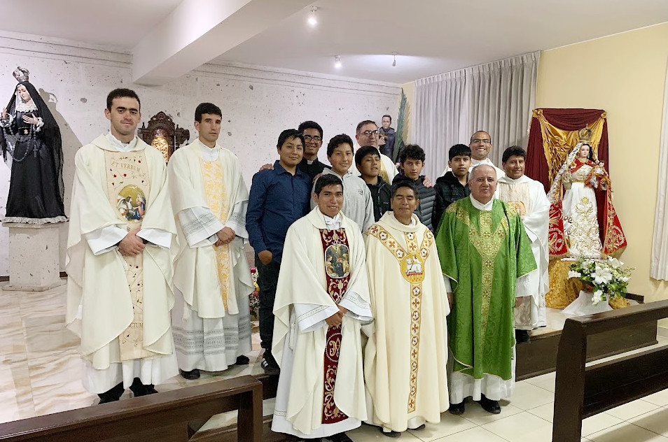 Perú - Santa Misa con el Seminario Menor