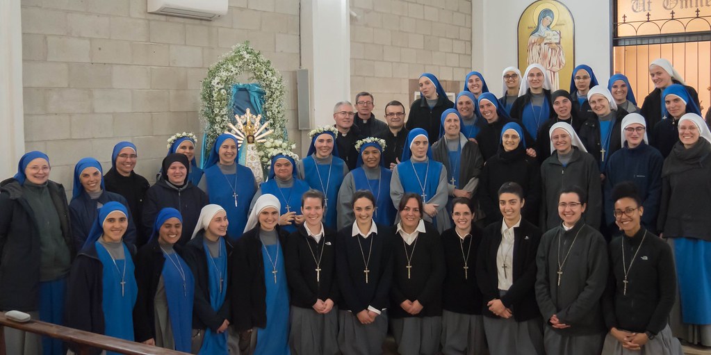 Italia - 25º aniversario e votos religiosos y recepción de la Cruz de Matará