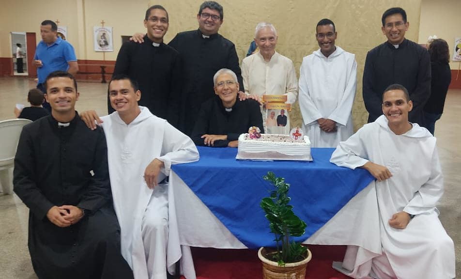 Brasil - Votos Perpetuos en la Parroquia Inmaculada Concepción