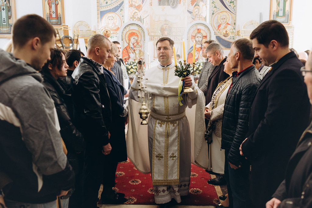 Ucrania - Domingo de Pascua en Ivano-Frankivsk