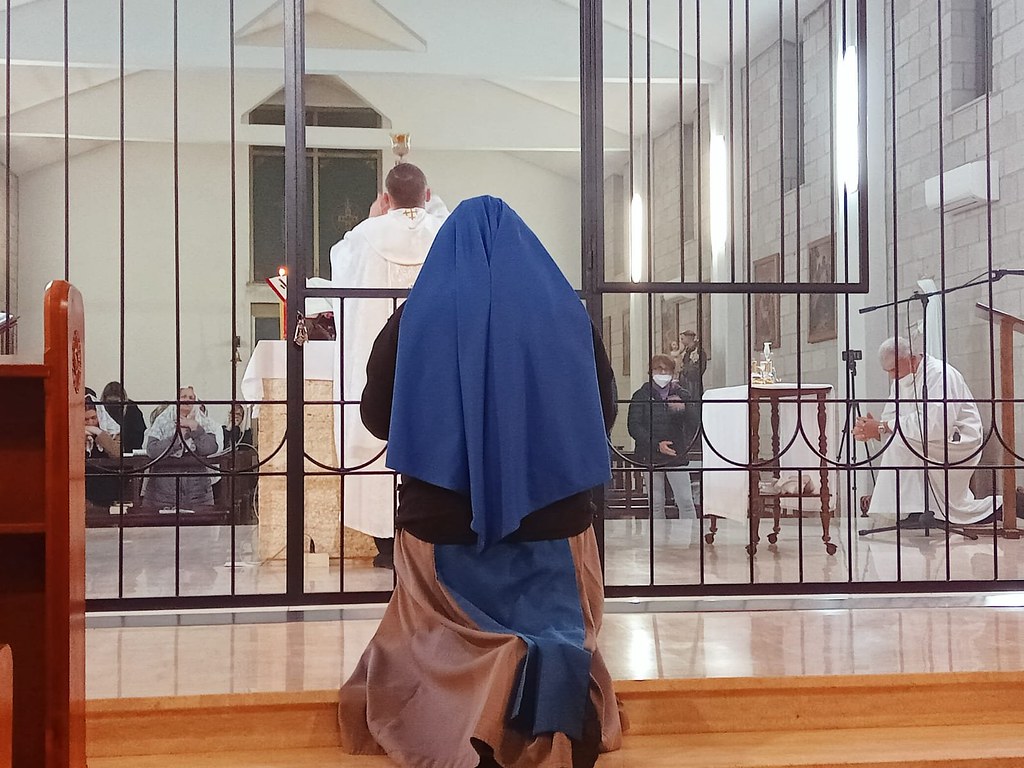 Italia - Jueves Santo en el Monasterio de Pontinia