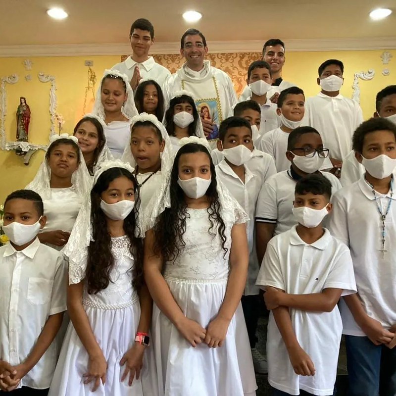 Brasil - Primeras Comuniones en la comunidad Santa Lucía