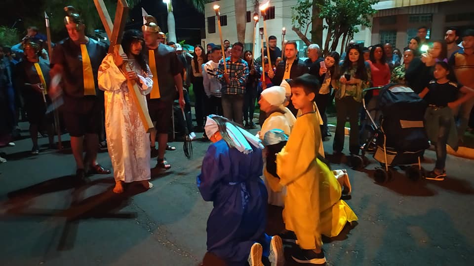 Brasil - Viacrucis viviente en la Parroquia Inmaculada Concepción
