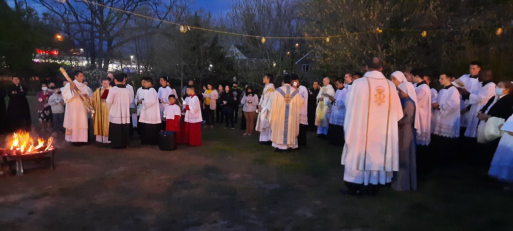 Estados Unidos - Vigilia Pascual en el Seminario Mayor