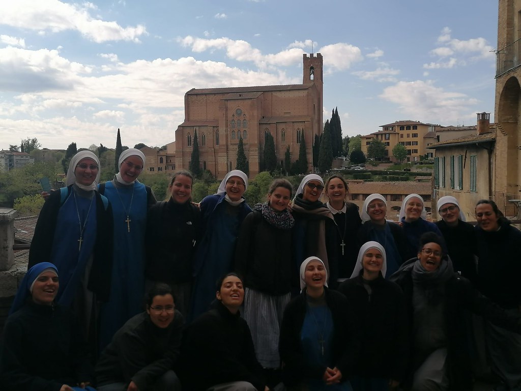 Italia - Peregrinación del noviciado a Siena