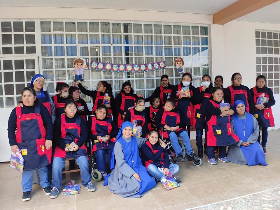 Perú - Inicio de clases en el Hogar San Benito Cottolengo