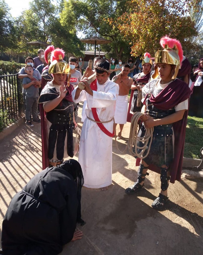 Chile - Viacrucis viviente en el Hogar Sagrado Corazón de Jesús