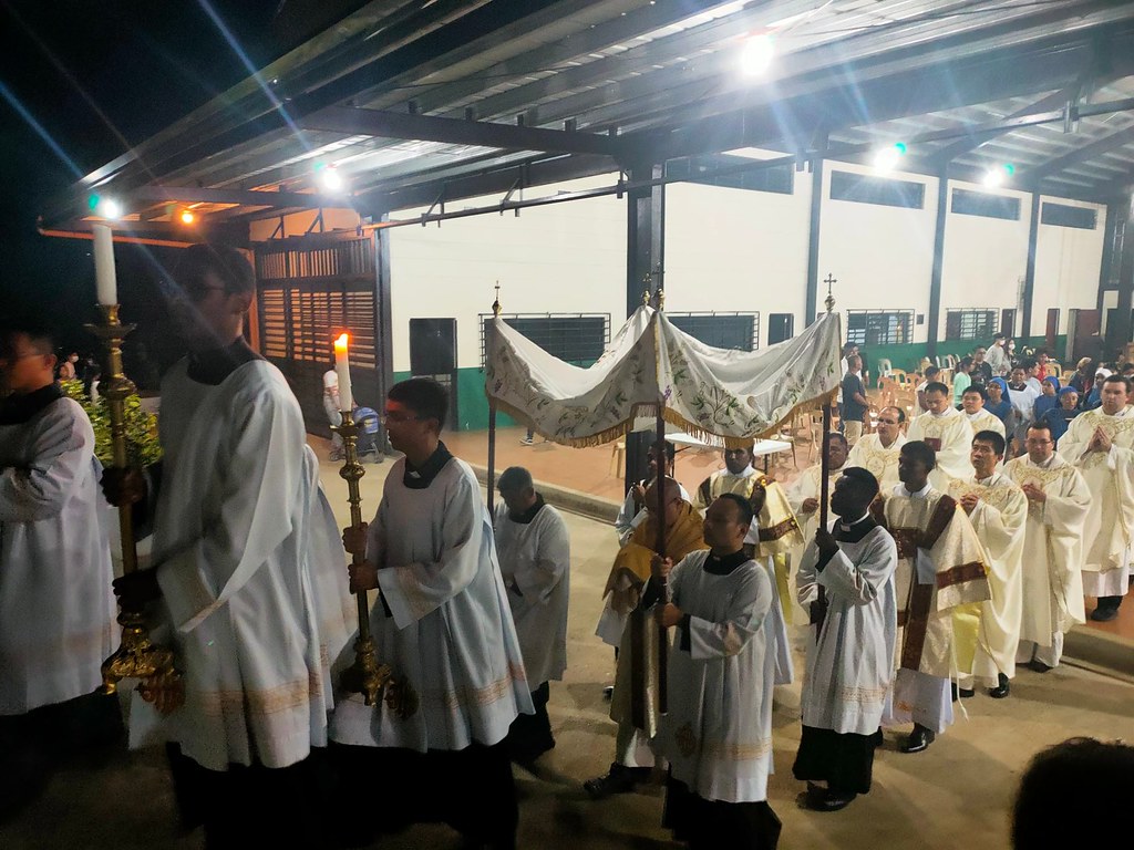 Filipinas - Jueves Santo en el Seminario Mayor