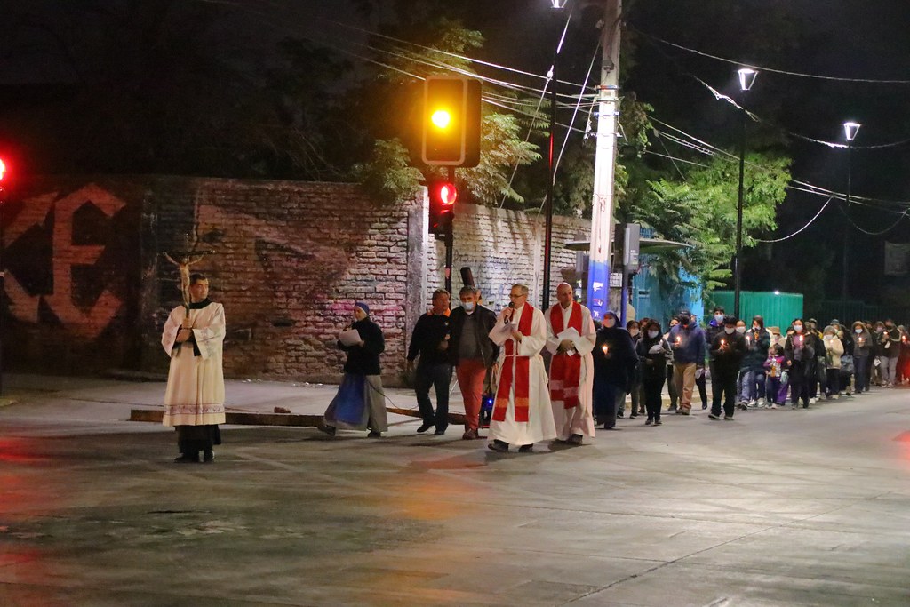 Chile - Viacrucis en la Parroquia Jesús el Buen Pastor