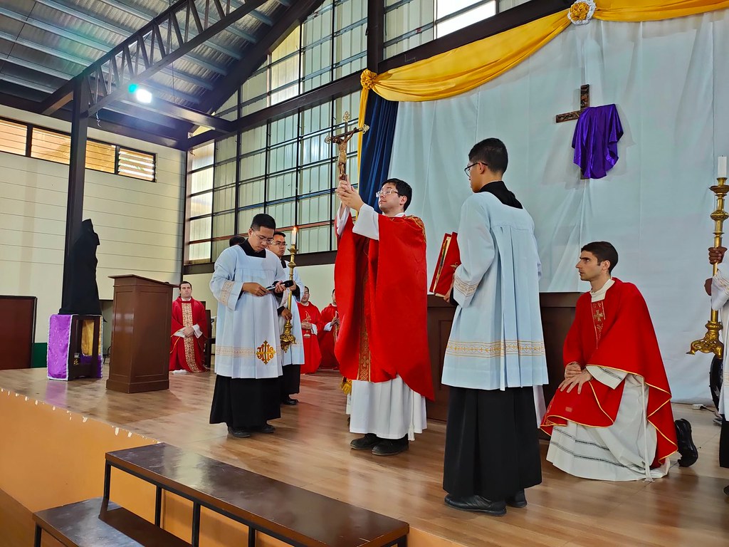 Filipinas - Viernes Santo en el Seminario Mayor