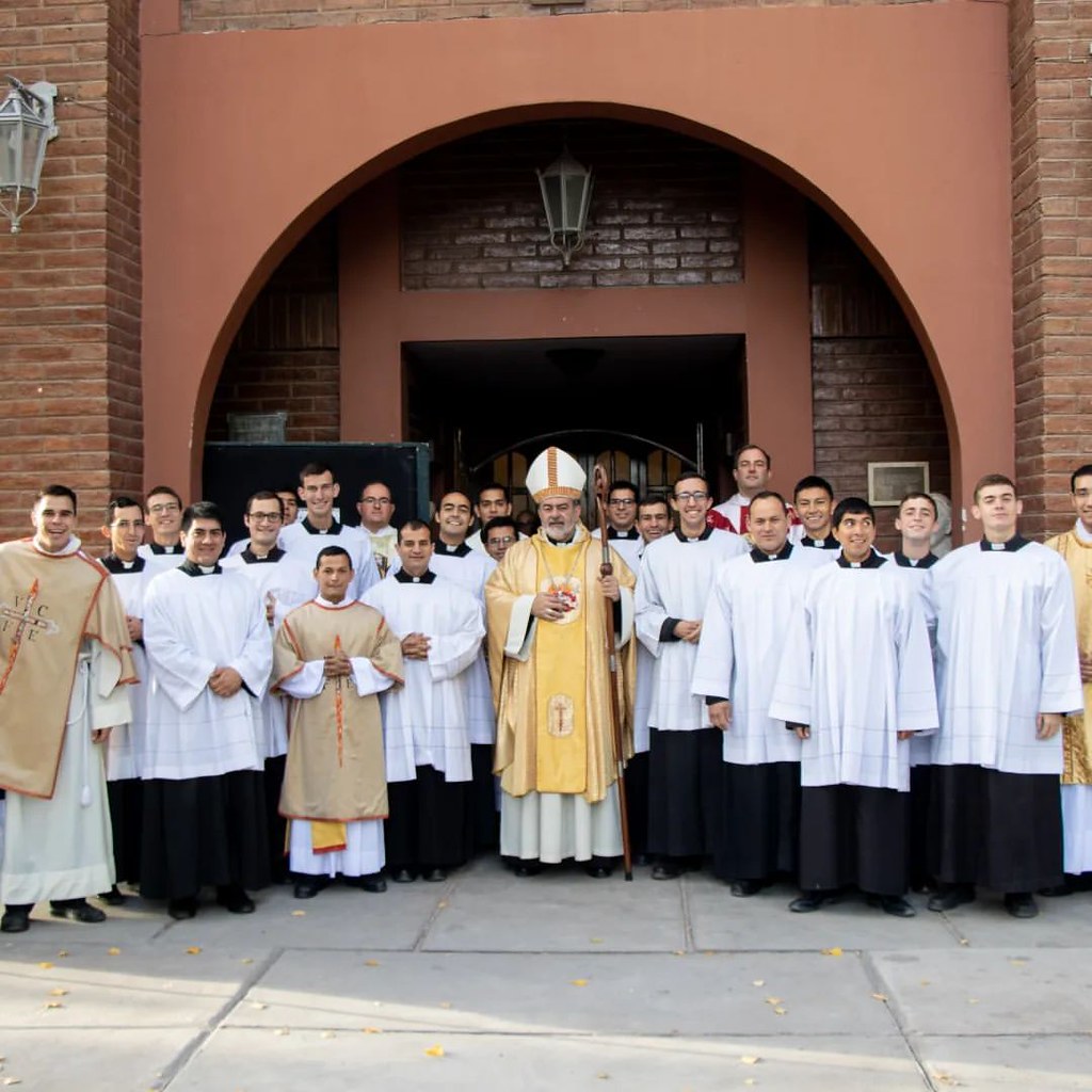 Argentina - Institución de nuevos acólitos y lectores en el Seminario Mayor
