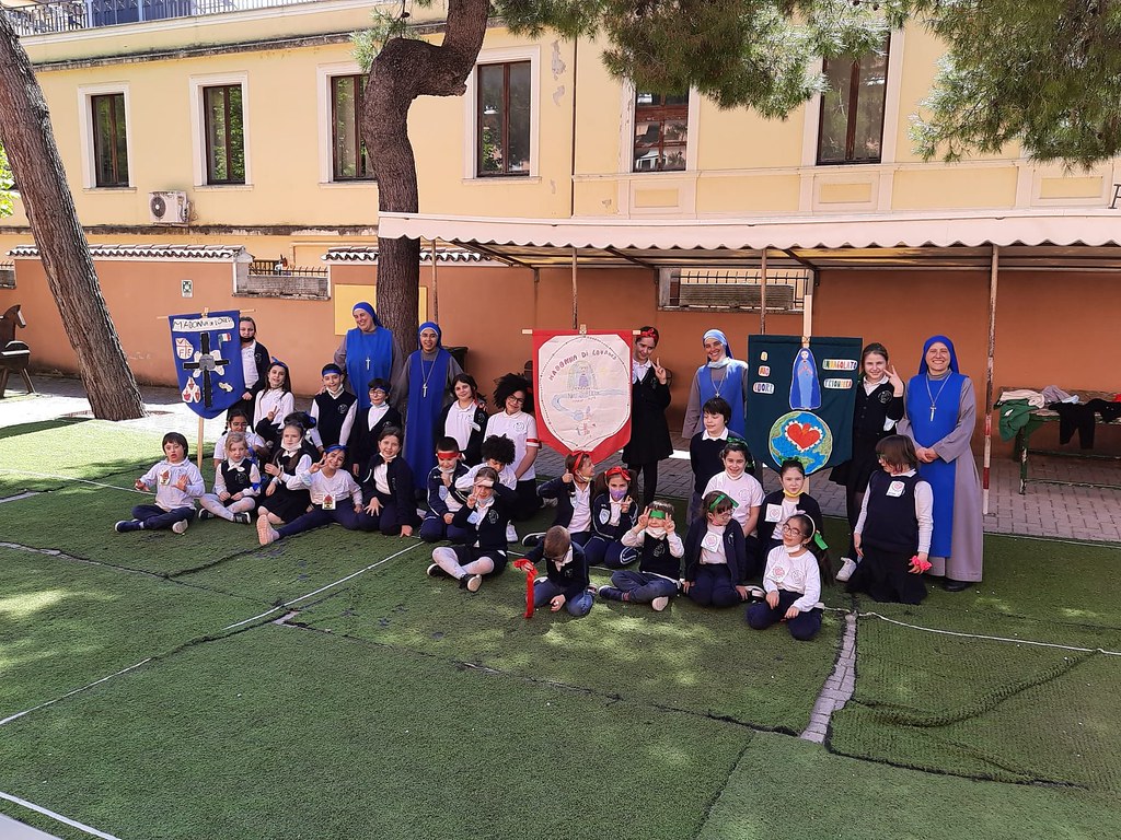 Italia - Juegos Florales en la Escuela de Teramo