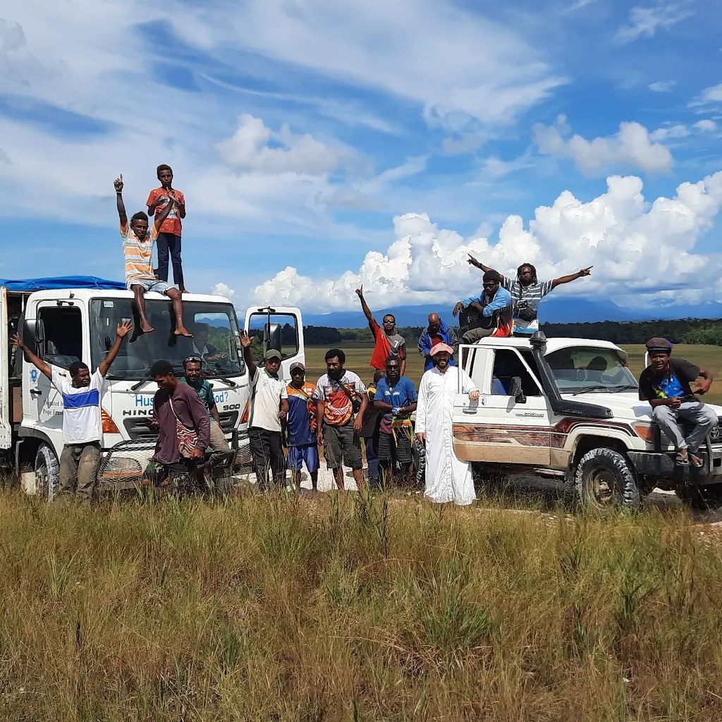 Papúa - Misión en Ibru