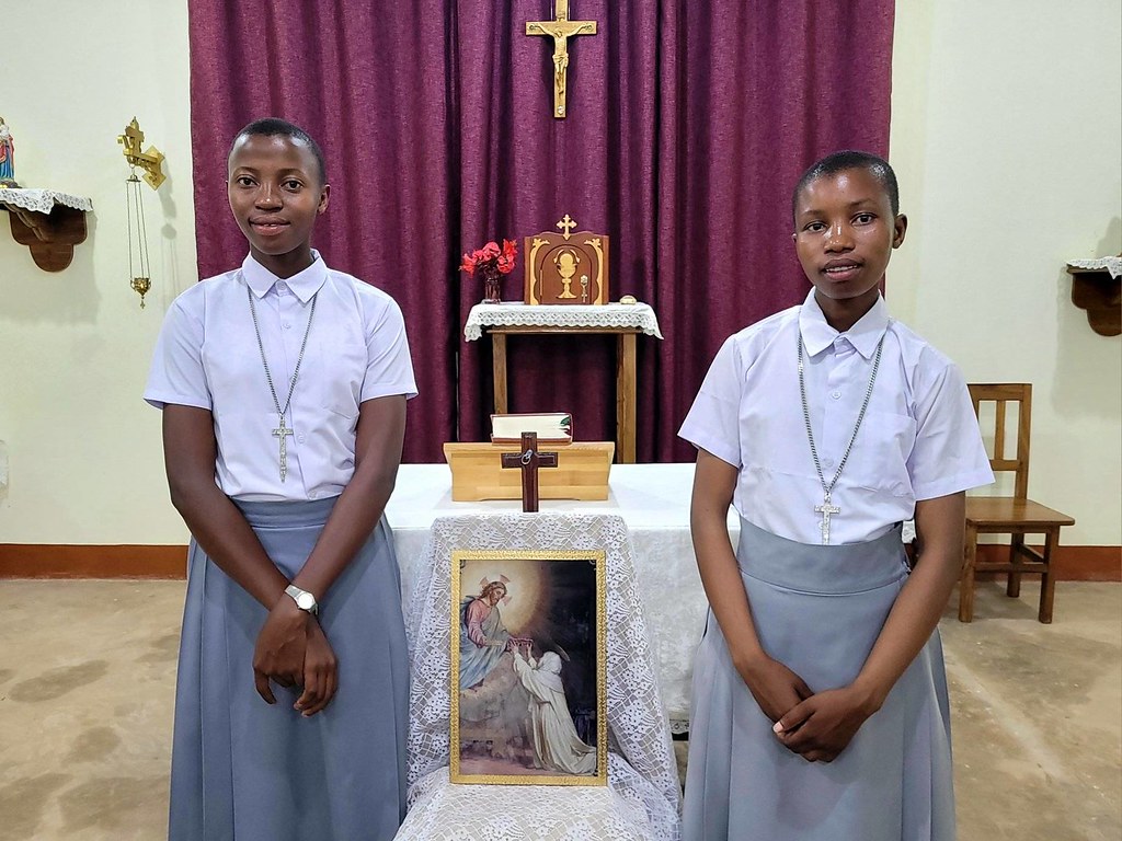 Tanzania - Cambio de nombres de dos novicias