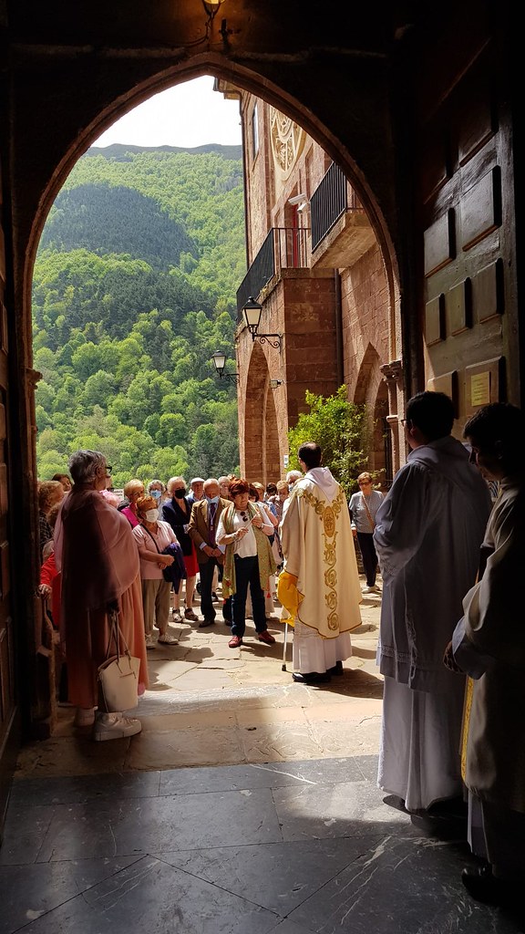 España - Romerías en el Monasterio de Valvanera