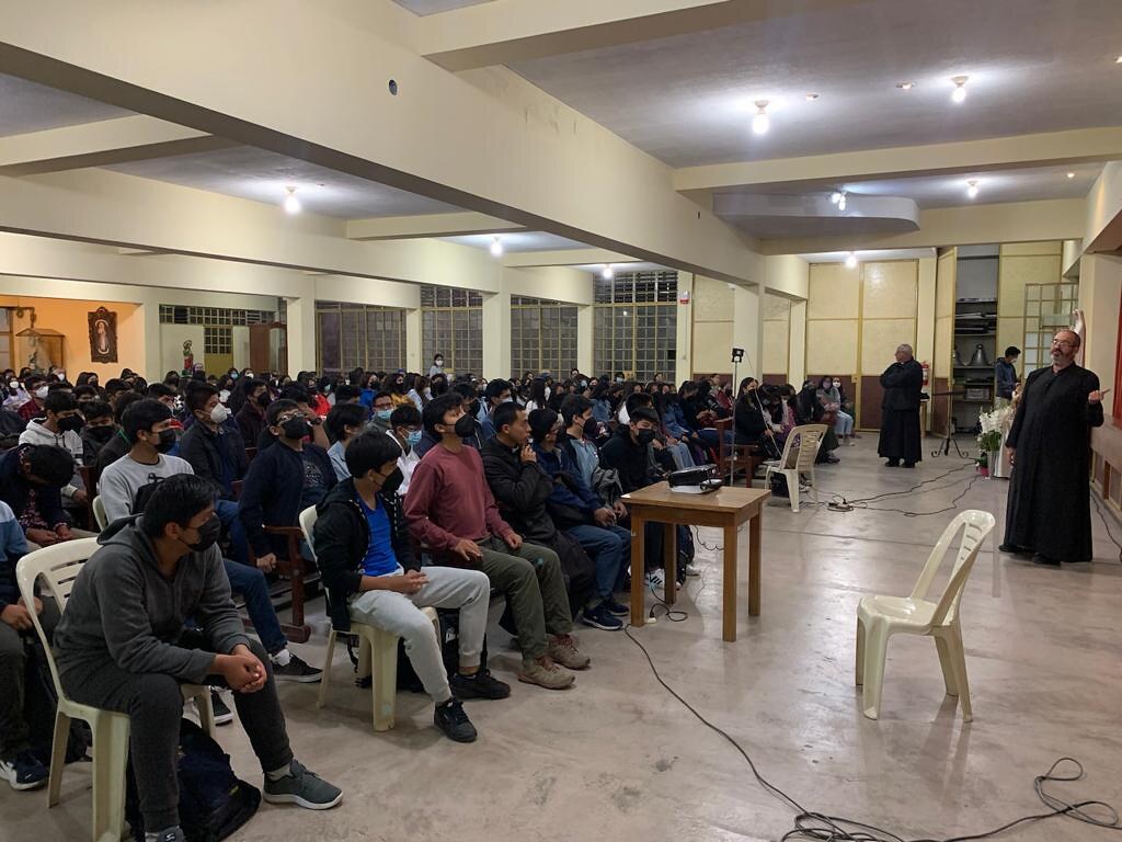 Perú - Conferencia del P. Luis Montes, IVE, sobre la persecución de los cristianos