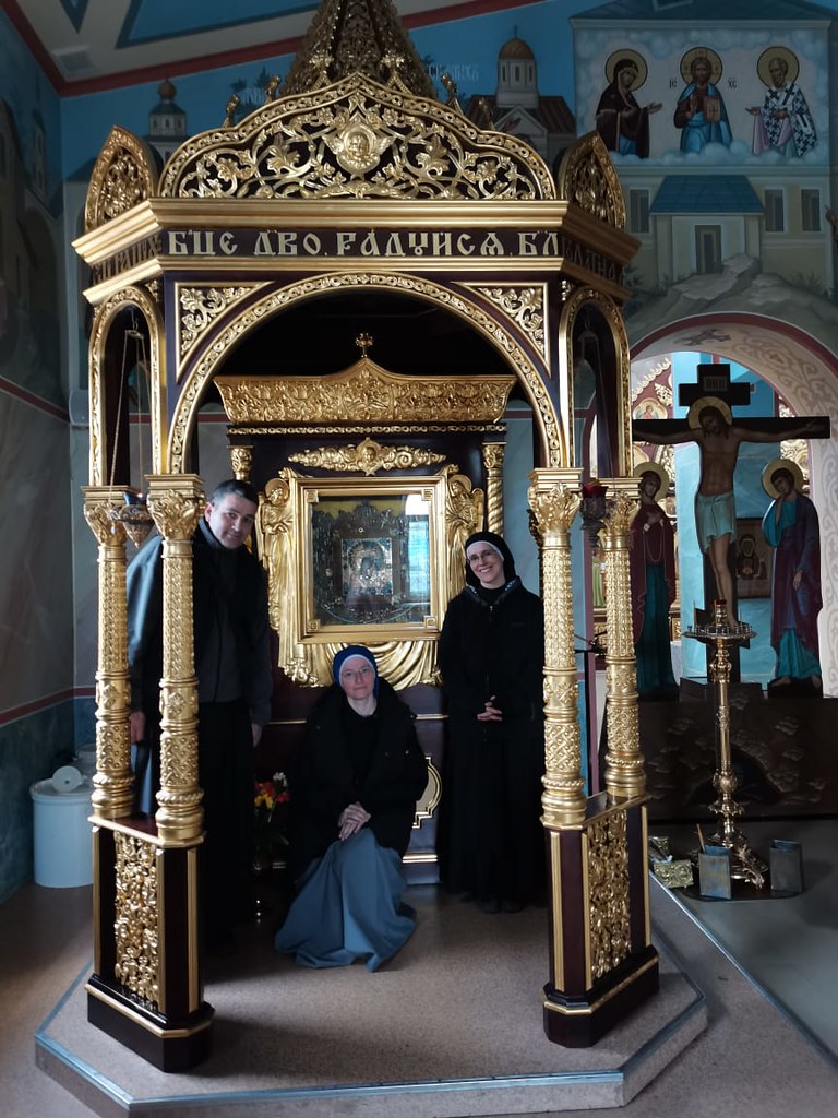 Rusia - peregrinación a la Virgen de Zhadovskaia