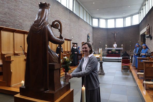Holanda - Ingreso de una postulante al Monasterio Ecce Homo