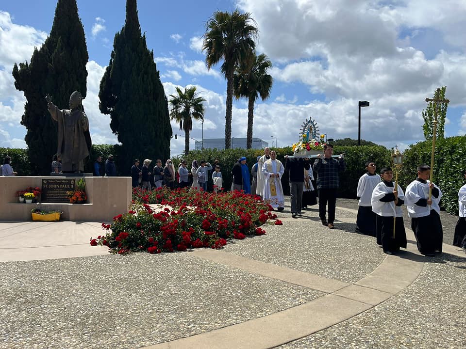 Estados Unidos - Santuario Nuestra Señora de la Paz en California