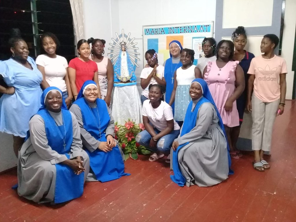 Suriname - Fiesta de la Virgen de Luján y renovación de votos temporales