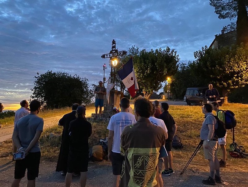 Francia - Peregrinación de padres de familia a Cotignac