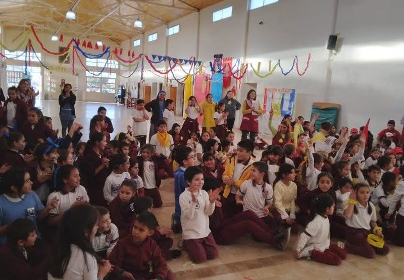 Argentina - Juegos Florales en el Colegio Isabel la Católica
