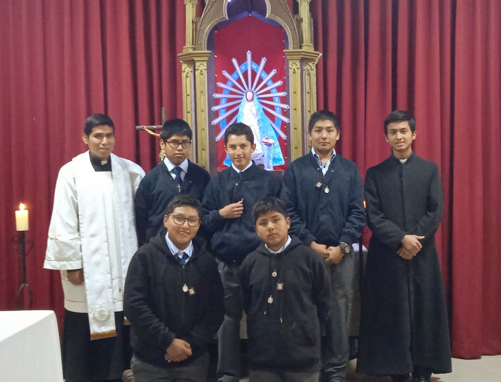 Perú - Consagración a María de los Seminaristas Menores
