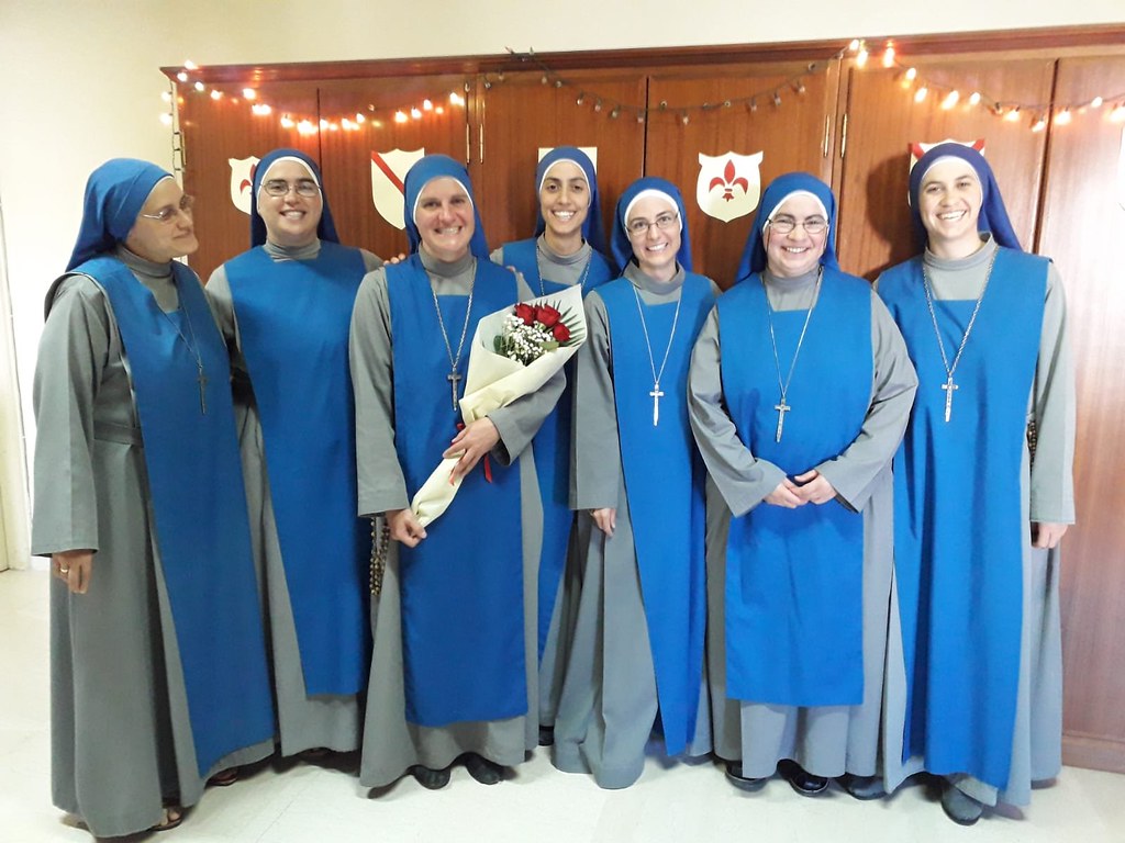 Italia - Nueva Doctora en Estudios Medievales la Hna. Maria Parousia