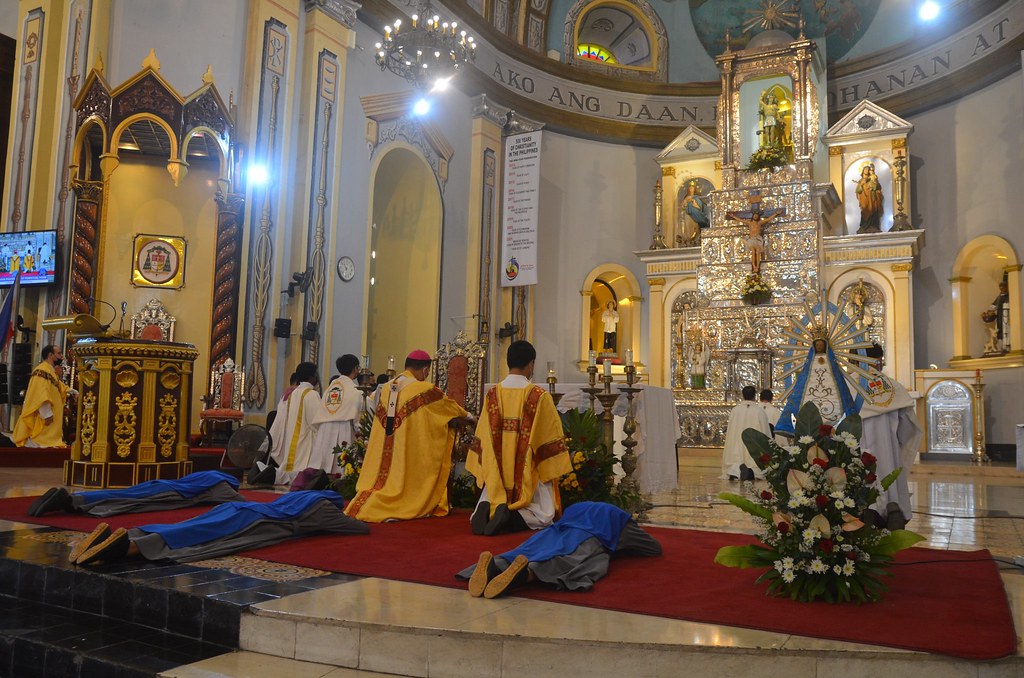 Filipinas - Votos Perpetuos en la Catedral de Lipa