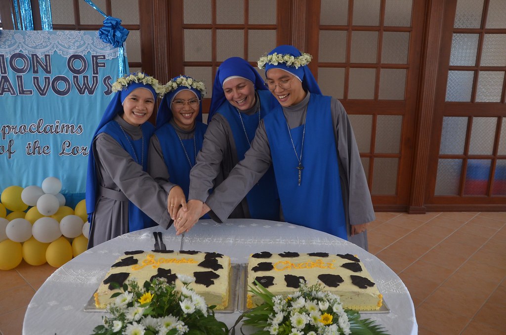 Filipinas - Votos Perpetuos en la Catedral de Lipa