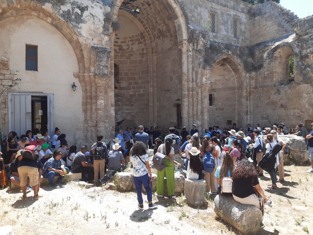 Séforis - Los jóvenes que vinieron a confesarse al Monasterio de la Sagrada Familia
