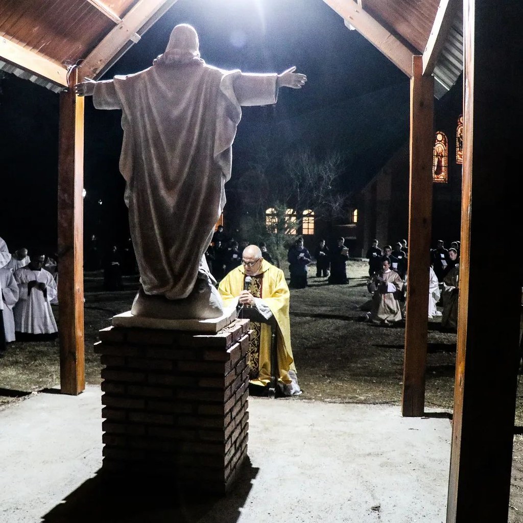 Argentina - Renovación de la Consagración al Sagrado Corazón de Jesús en La Finca