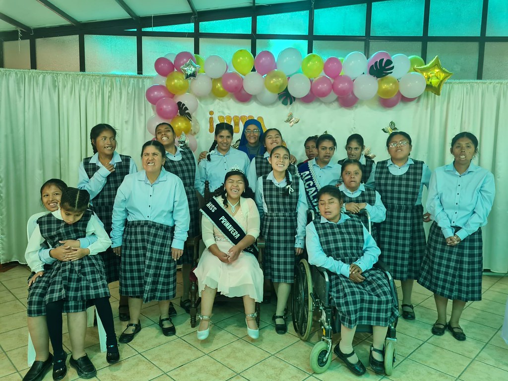 Perú - Actividades en el Hogar San José Benito Cottolengo