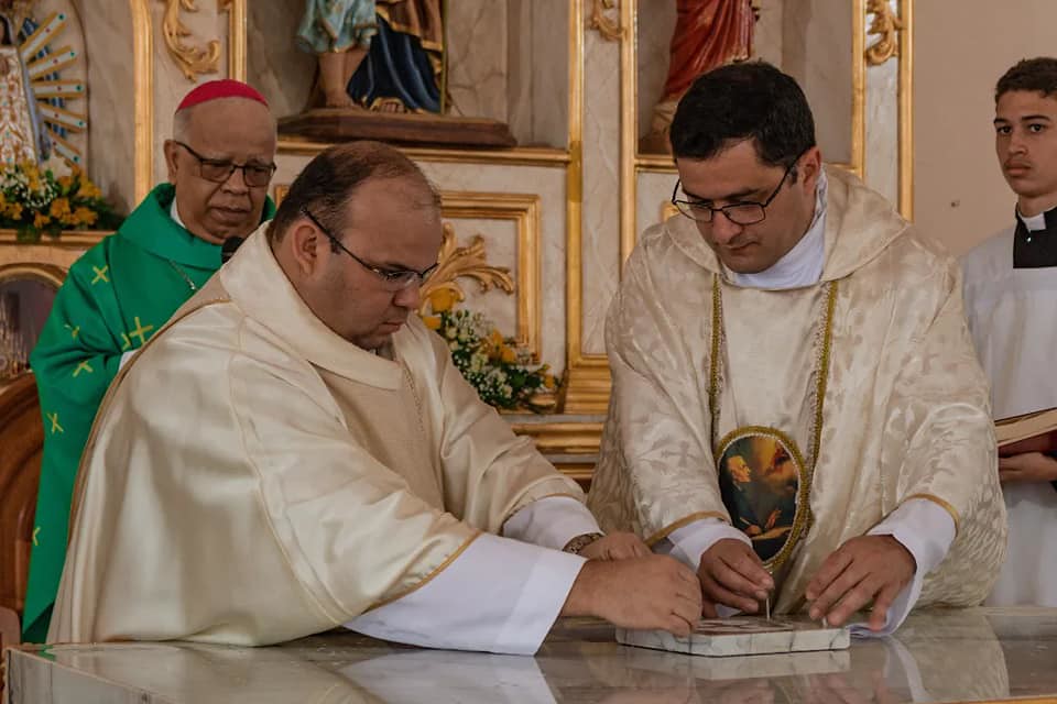 Brasil - Consagración del Nuevo Altar en la Parroquia San José de Anchieta